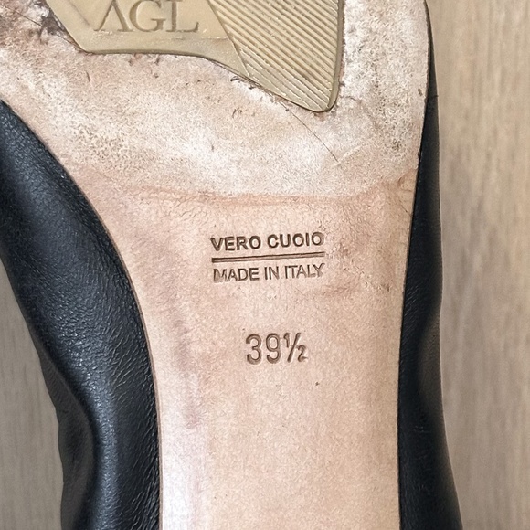 AGL Cap Toe Black Leather Pump Elastic Topline Block Heel - Picture 15 of 15